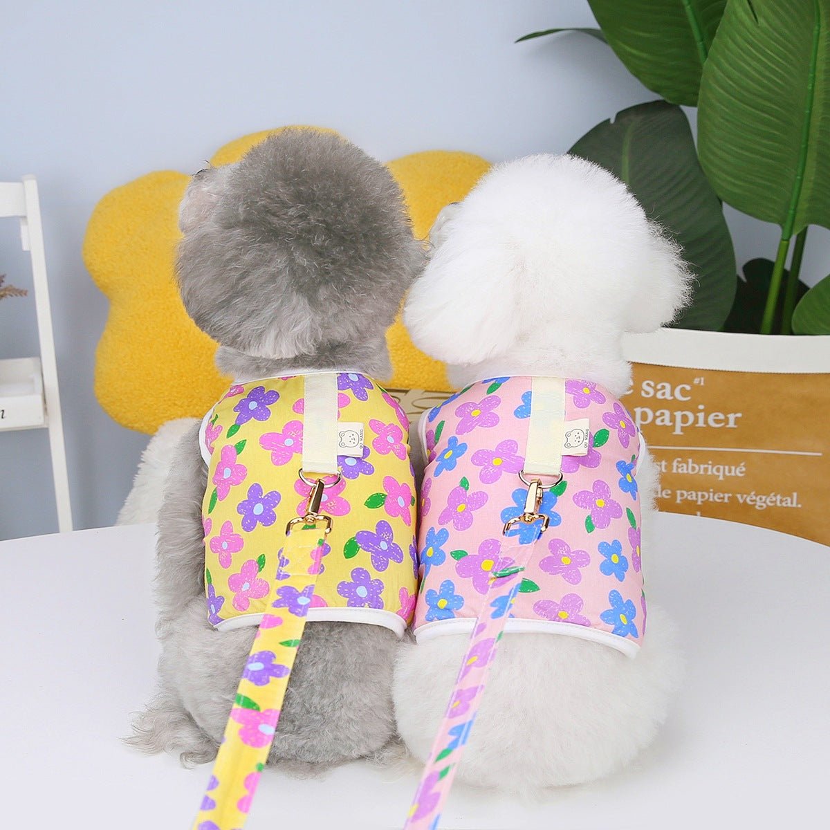 Pet Clothing with Chest Back Traction Rope and 23 Flowers - Tail Wagger's Haven