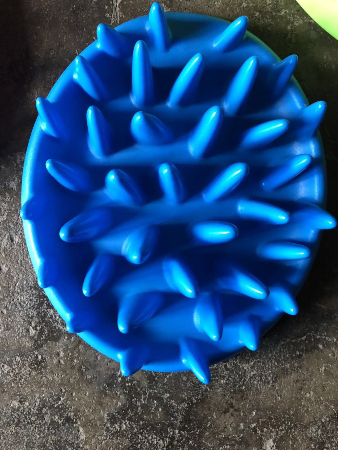 Silicone Non - Slip Pet Bowl for Dogs and Cats - Tail Wagger's Haven